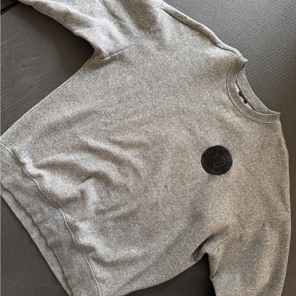 H&M The Weeknd Collection Gray Crewneck Men’s Size Small - Picture 2 of 5